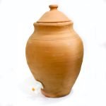 Pottery jar with tap